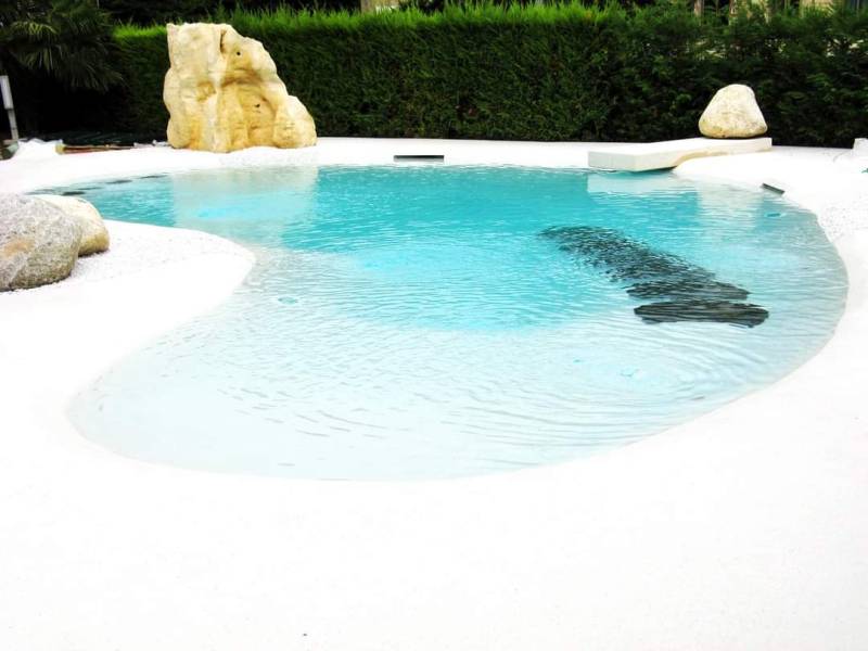 système filtration piscine lagon turquoise