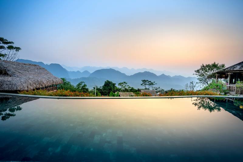 piscine béton armé carrelage intérieur